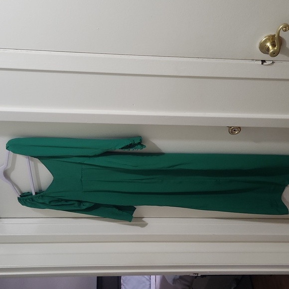 Forever 21 Green ruched Vneck High Split Dress Size S - Picture 2 of 16
